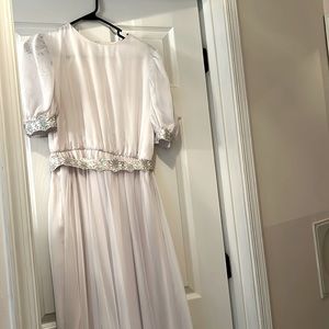 Evening/wedding dress used only once!